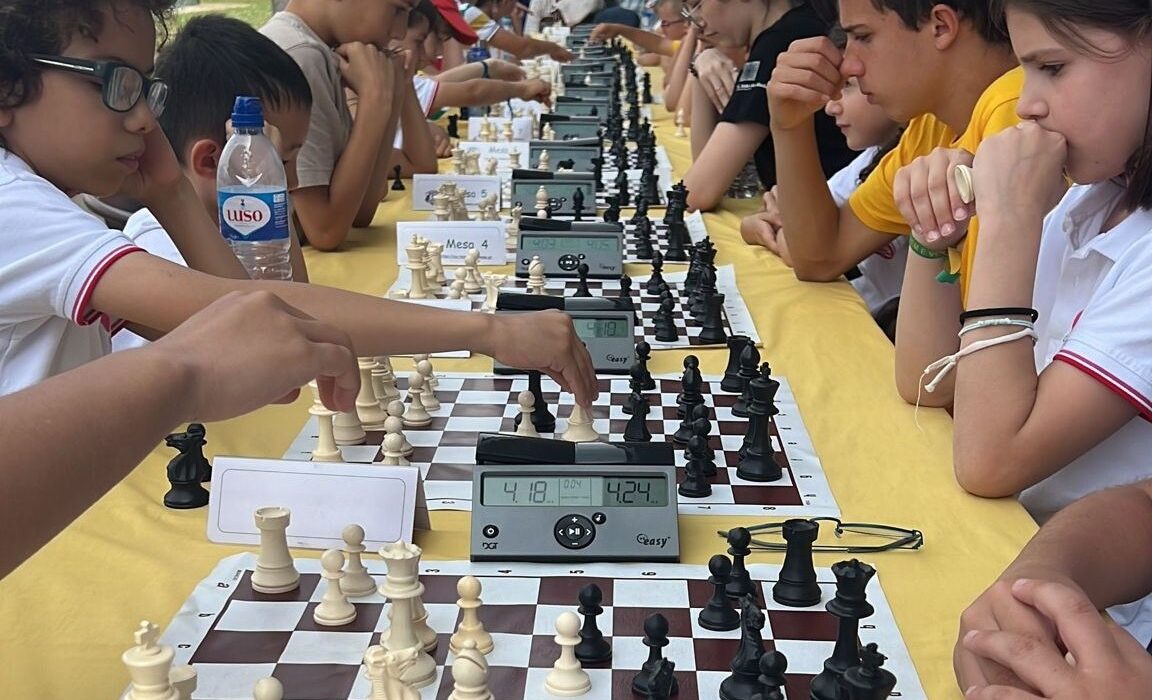 Diogo Almeida vence 1º Torneio Jovem de Xadrez Rápido - Labor